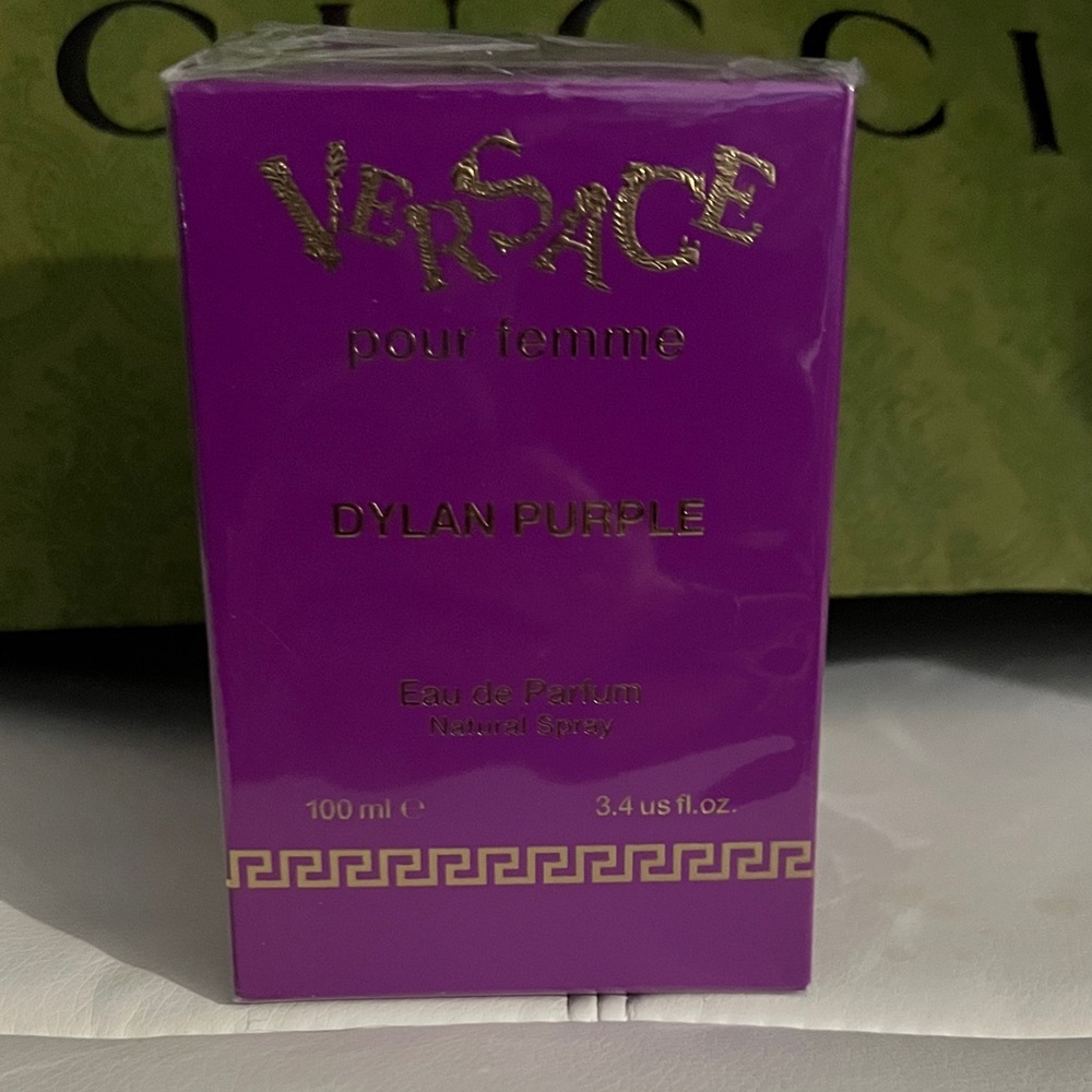 Versace Dylan Purple Perfume in Vibrant Purple and Gold/brand new!